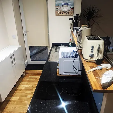 Harbour Side Annex * 휫비